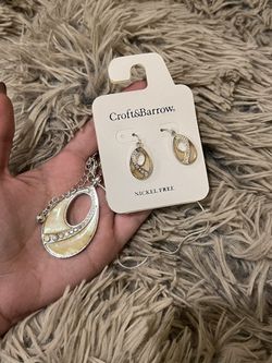 Vintage Y2K earrings & necklace Set