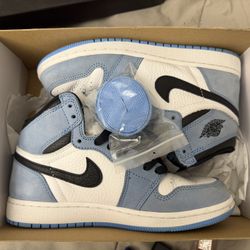 Jordan 1 Retro High University Blue 