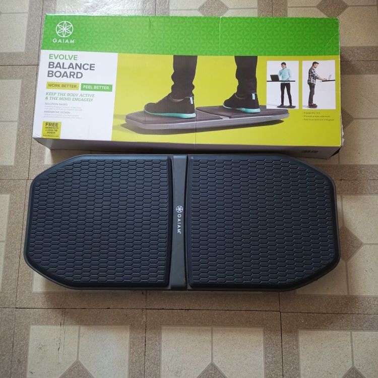 Gaiam Evolve Balance Board Standing Desk for Sale in Chicago IL OfferUp