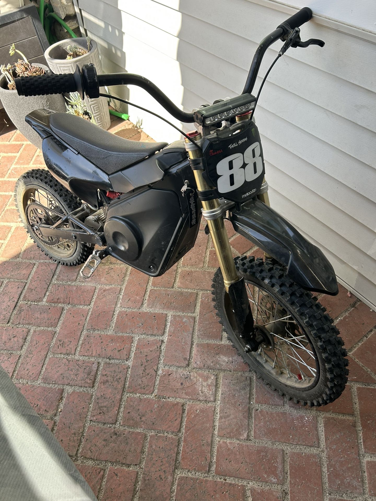 Moto tech