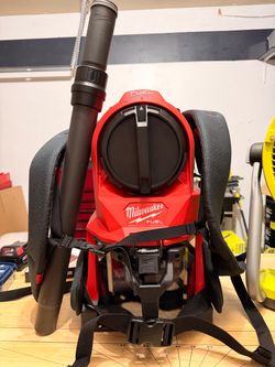 Milwaukee M18 FUEL 3-in-1 Backpack Vacuum 0895-20 - Works Great