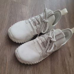 Adidas Kaptir Flow Size 7 Like New