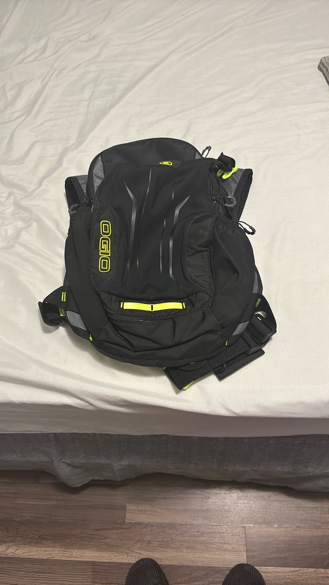 Ogio Black Baja Hydration Backpack (READ DESC)