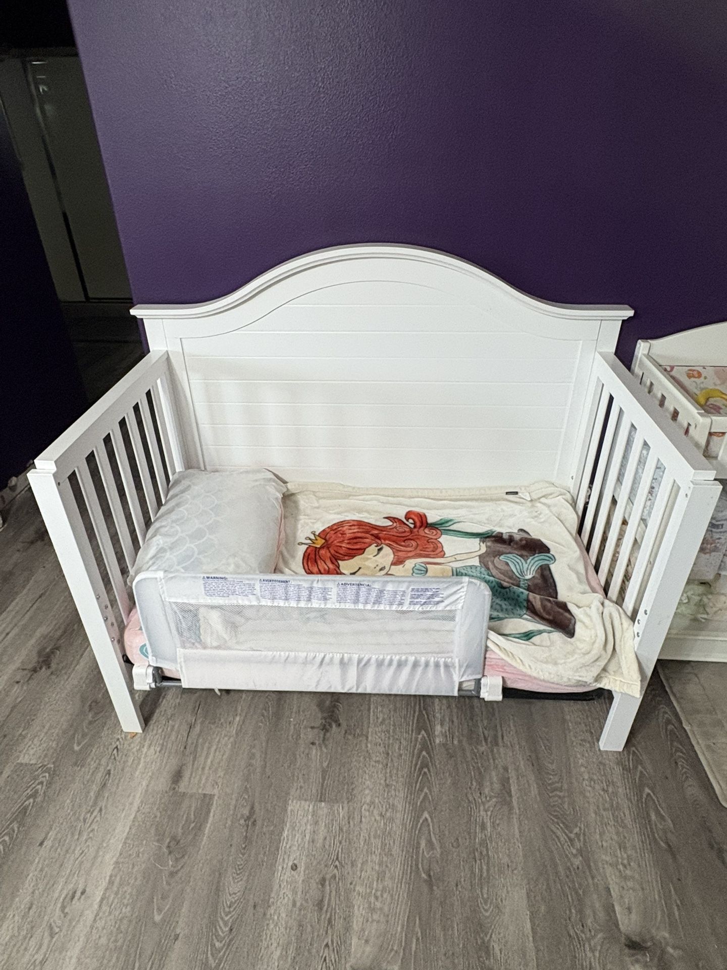 Convertible Crib