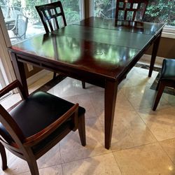 Dinning Table And 4 Chairs