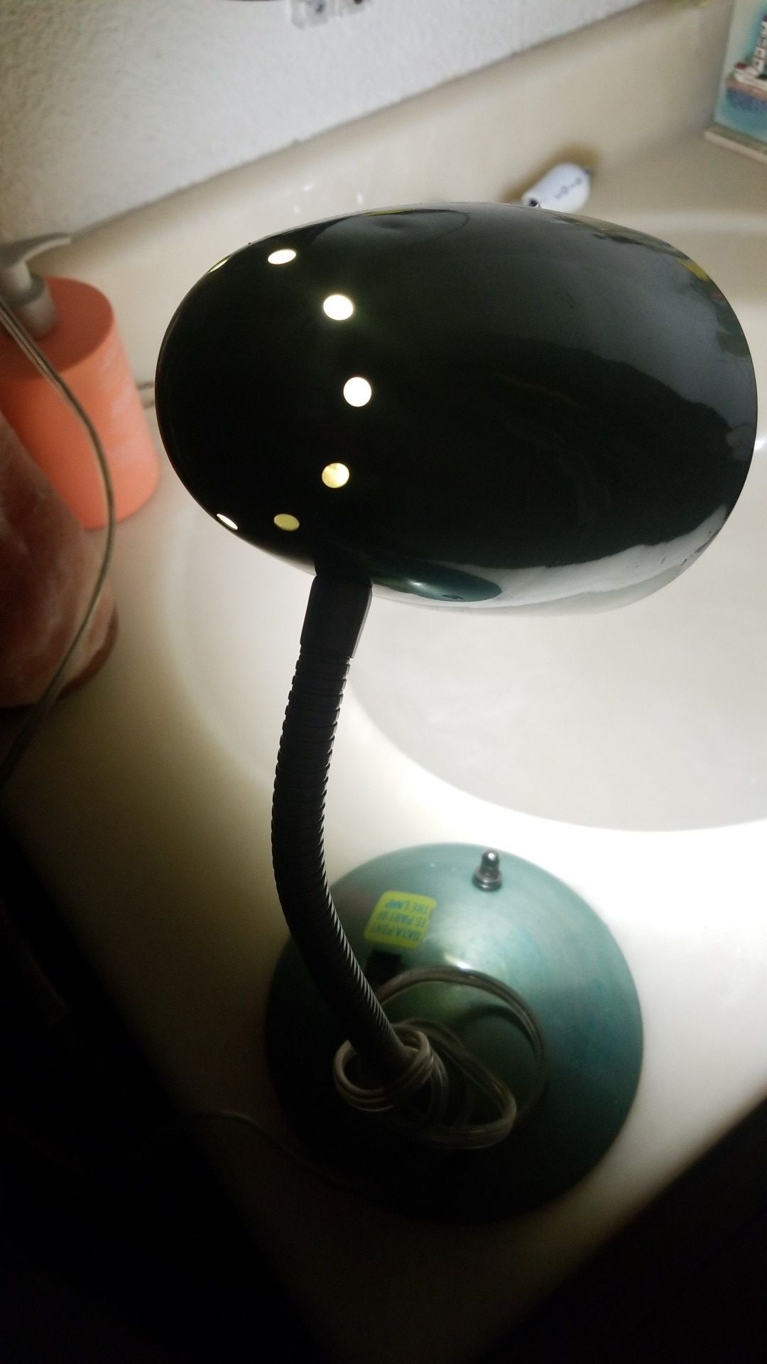 Desk lamp