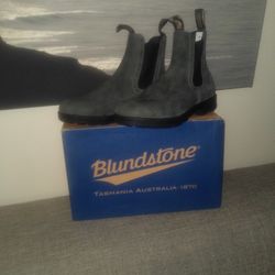 1351 Rustic Black Blundstone 