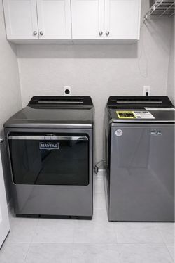 Maytag Washer and Dryer Set