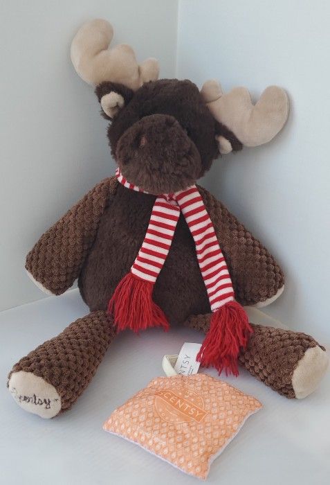 Scentsy Buddy Magnus the Moose Retired Plush 2013 Scarf Christmas retired Lovey