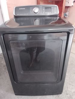 Nice Samsung electric dryer, Free delivery and setup