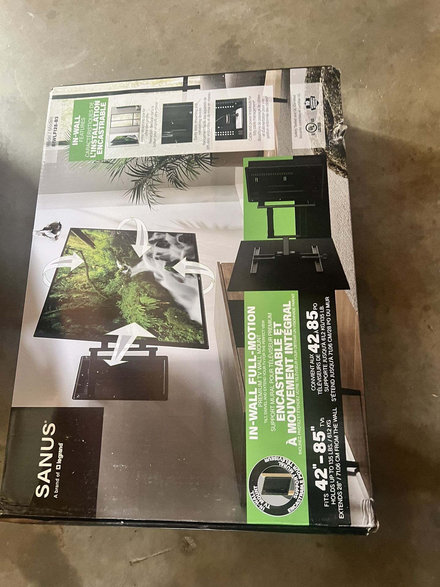 TV MOUNT