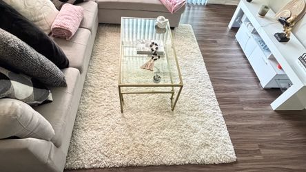5x8 Creme Carpet
