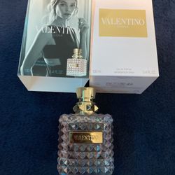 Valentino Donna Born in Roma Eau de Parfum.