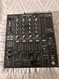 Pionner DJM 800 - Mixer