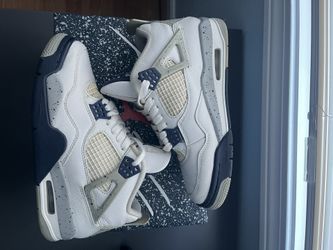 Jordan 4 Midnight Navy Size 5 (men)