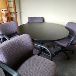 4 Office Chairs And Table