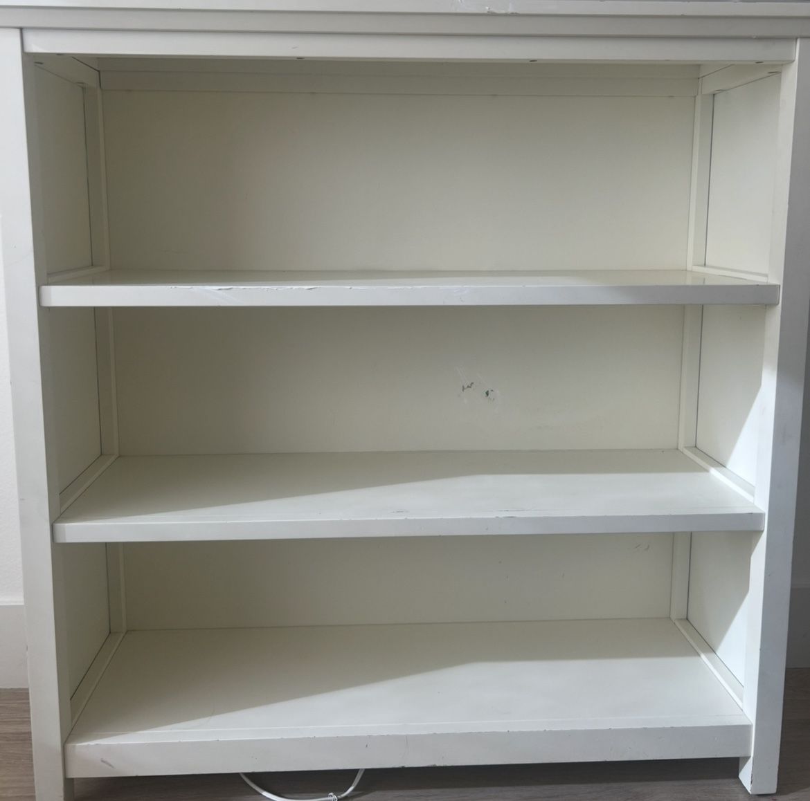 White 3-Shelf Wooden TV Stand / Bookcase – Clean & Sturdy 