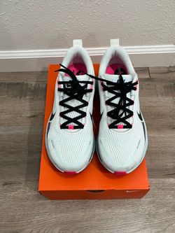 Nike Vomero 18