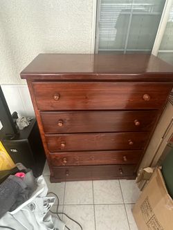 Dresser