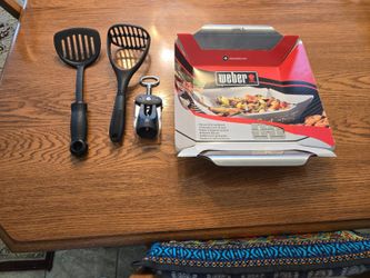 Weber Deluxe Grilling Basket 6434 + Kitchen Tool Bundle