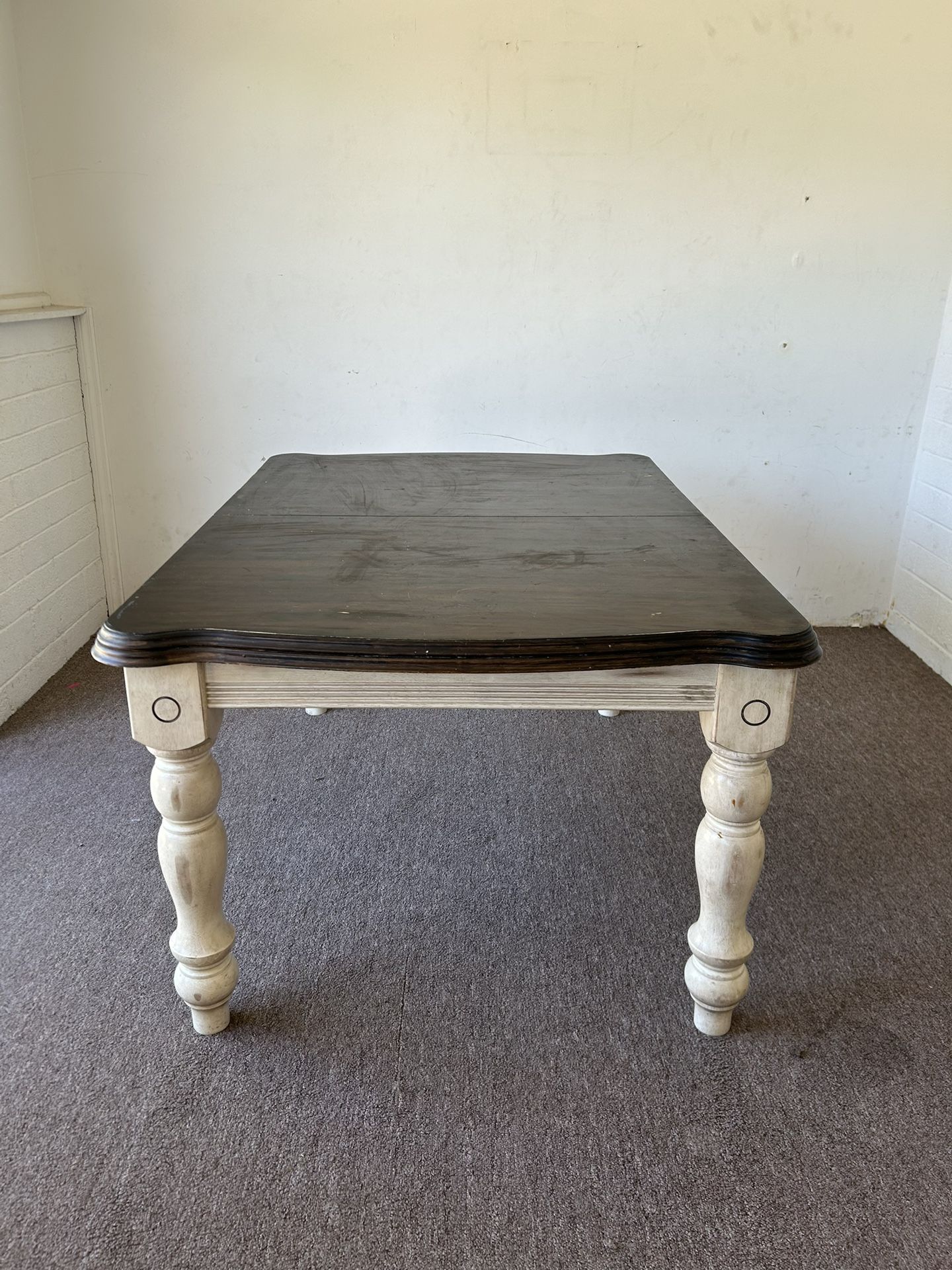 Dining / Kitchen Table w/ 3 Chairs
