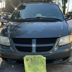 2003 Dodge Grand Caravan