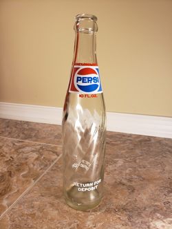 Old Vintage Pepsi-Cola Glass Beverages Soda Pop Bottle 10 fl. oz.