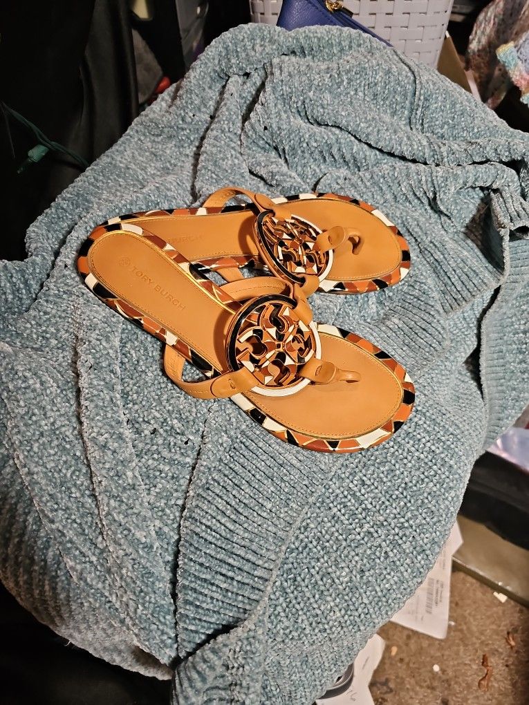 Sz 7 Tory Burch Enamel Logo Miller Elba Camello Leather Thong Sandals