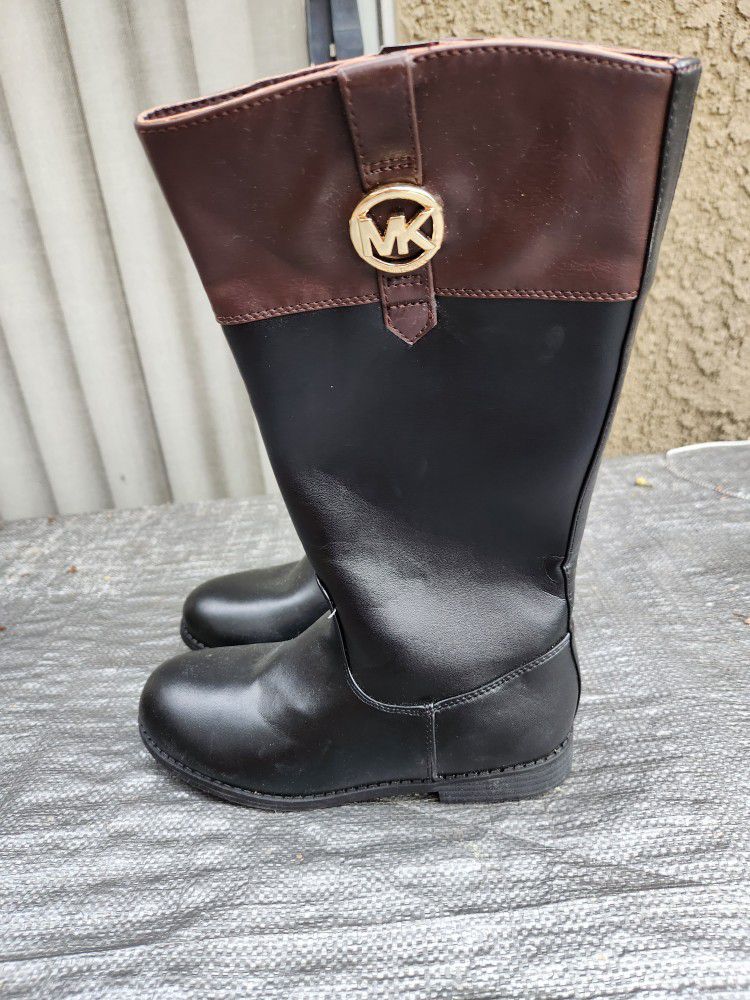 Michael kors boots for Sale in Paramount, CA - OfferUp