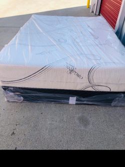 CALKING OR KING MEMORY FOAM ‼️