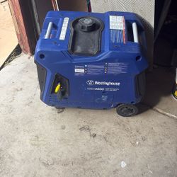 Never Used Brand New Westinghouse IGen4500 Inverter Generator 