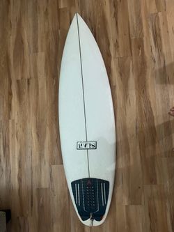 Slab Shapes 5’9 surfboard