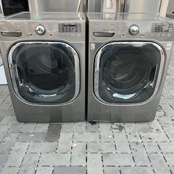 LG Gas Washer and Dryer Set