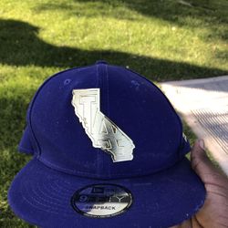 LA FITTED HAT