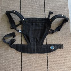 Artipoppe baby carrier