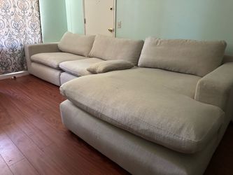 Ryann 3 piece Sectional