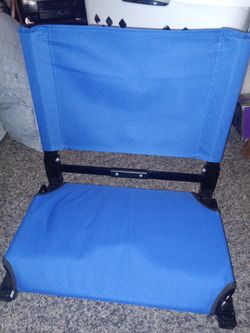 Stadium chair with under hook