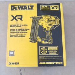 DEWALT 20V MAX XR Lithium-Ion Electric Cordless 18-Gauge Brad Nailer (Tool Only)
