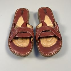 Born Flat Leather Slip-On Red Sandals Size 8.