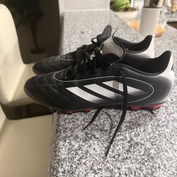 Size 10 Men Soccer Cleats 
