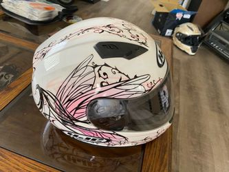 Women’s motorcycle helmet