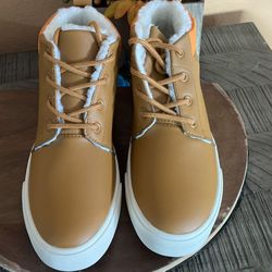Boots For Women Size 8.   For Winter  Snow 