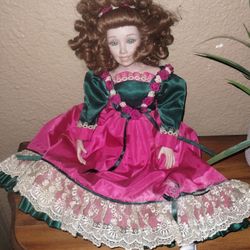 1995 United States Historical Society Porcelain Doll #243/500 