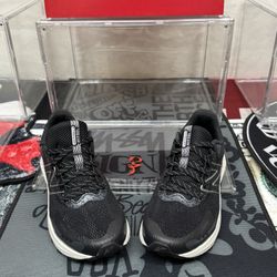 Brand New Salomon Trail Running Shoes – Women’s 8 Wide (With Box)