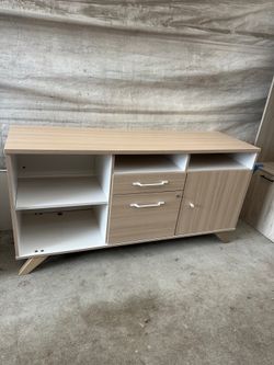 Modern tv stand