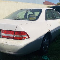 2000 Lexus ES 300