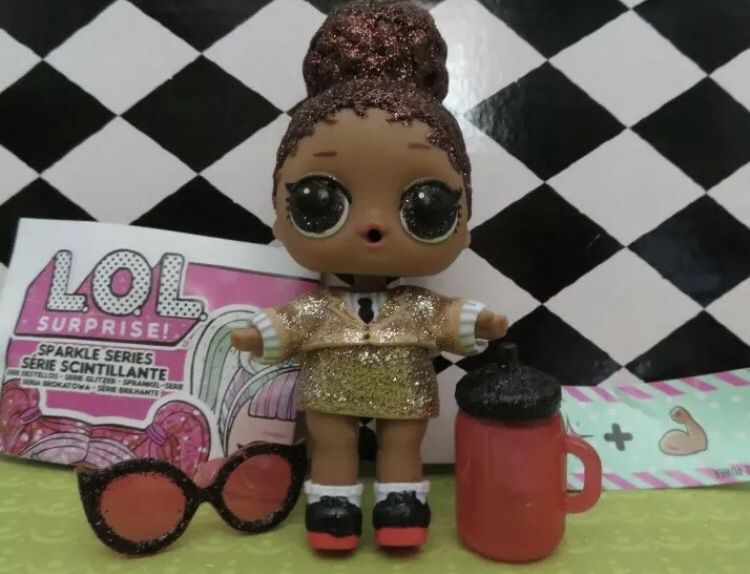 Lol Doll sparkle series Boss Queen