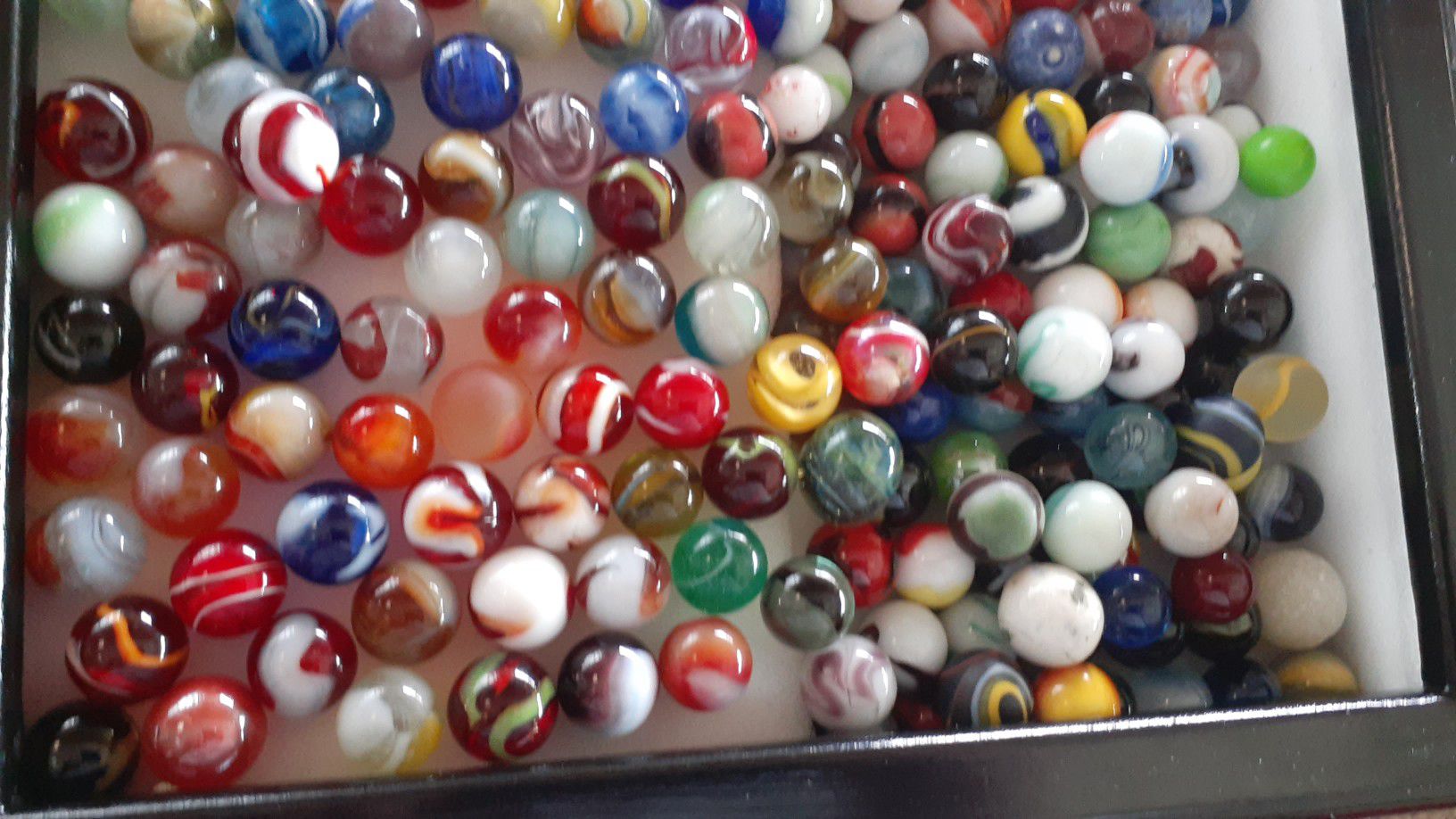 Many kinds of marbles
