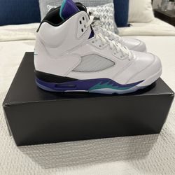 Air Jordan 5 Retro “Grape”