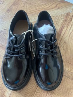 Zara glossy black patent leather oxford shoes for girls